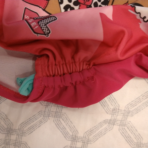 4/20$ M 7/8 LOL doll bathing suit ruching on sides - Picture 3 of 7